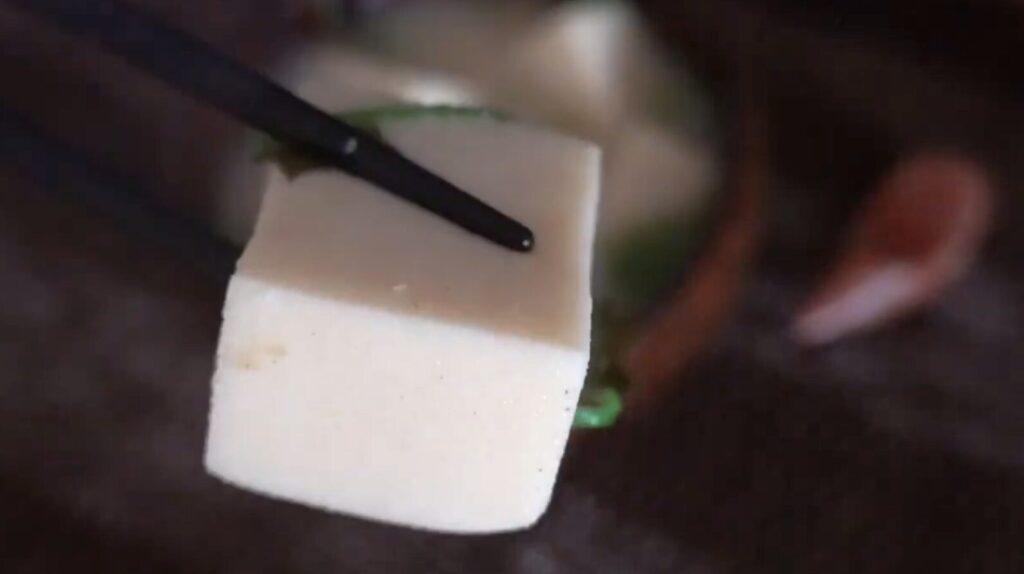 高野豆腐の味噌汁