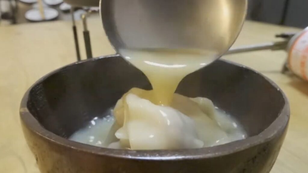 水餃子の味噌汁