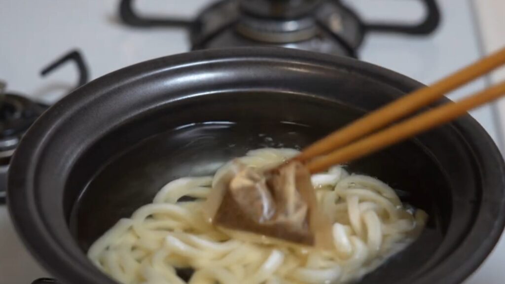 芽かぶとろろうどん