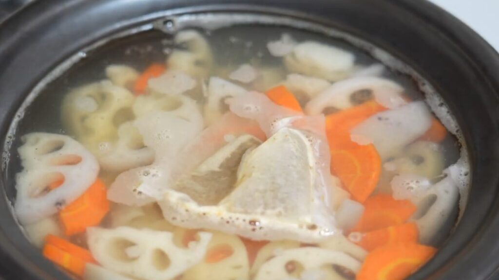 レンコンの味噌汁