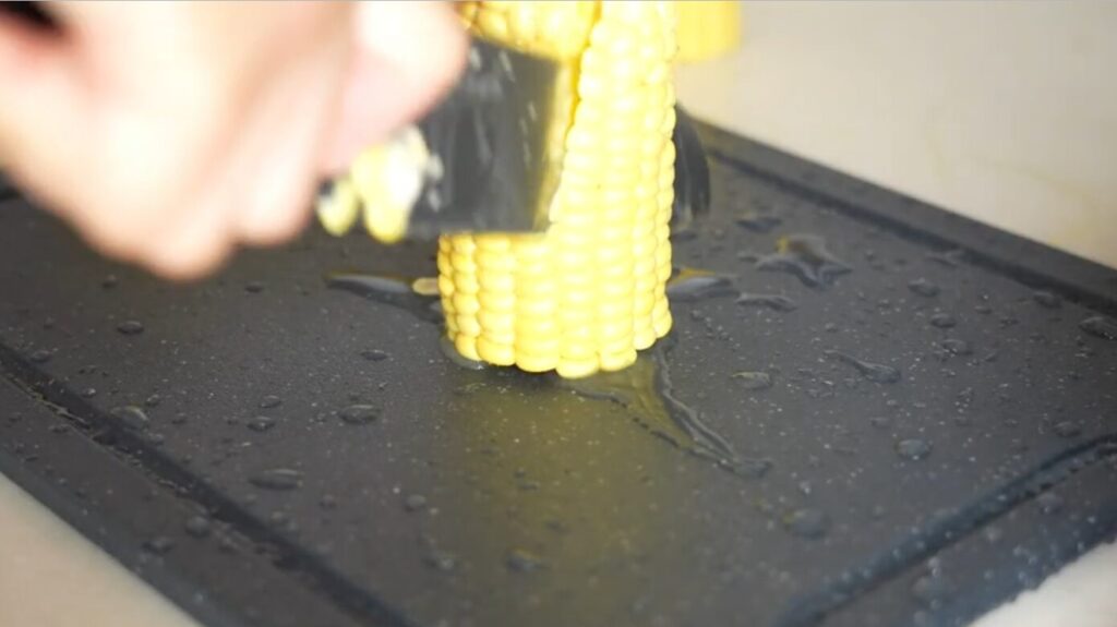 コーンスープとトースト