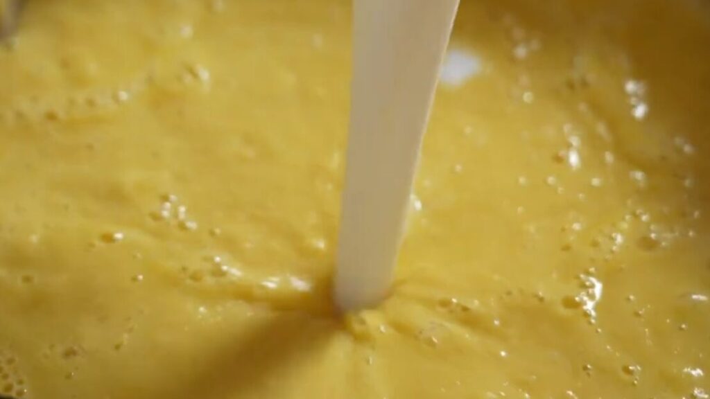 コーンスープとトースト